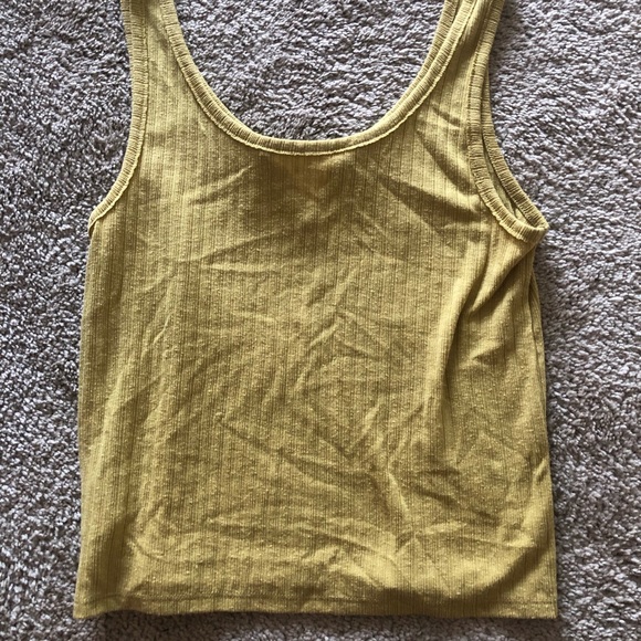 American Eagle Crop Top - Picture 4 of 5